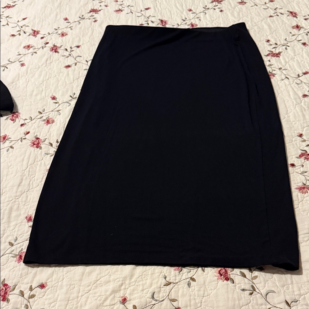 Old Navy Classic Black Pencil Skirt